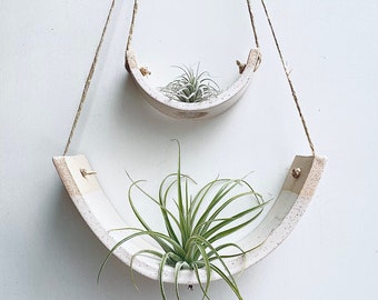 Tiered Speckled Buff Stoneware Hanging Ceramic Tillandsia Air Plant Holder Interior Home Decoration Planter