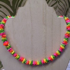 Shell Necklace, Wings Things, Vintage Y2K Necklace, Neon Bright Shells, Y2K Jewelry, 18&quot; Beach Necklace, Surfer Necklace, Vintage Jewelry