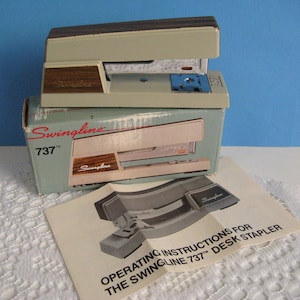 Swingline 737 Stapler, Vintage 1970s, Faux Wood Grain Small Office Stapler, With Box, Vintage Office Accessory
