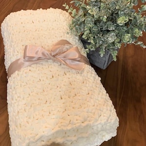 Handmade, vintage white chunky chenille crochet blanket throw. Super soft and warm with an elegant design. Perfect gift for chilly nights.