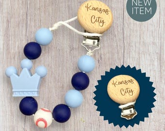 Sonajero y chupete personalizados con temática de béisbol, Kansas City, azul rey