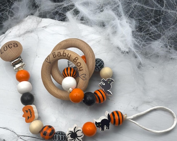 Pacifier clip and rattle personalized, baby shower gift, baby gift, baby girl, baby boy, Halloween, spooky, trick or treat
