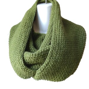 Pure Wool Circle Scarf Choose Your Color, Loop Scarf, Men Women, CHELSEA, Ready to Ship, Brother Boyfriend Gift Green