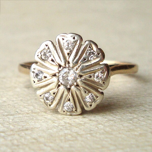 Vintage Diamond Daisy Flower Ring, 9k Diamond Flower Ring, Approximate Size US 7