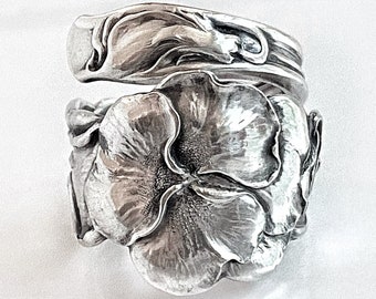 Pansy spoon ring,  Sterling silver,  antique, floral.