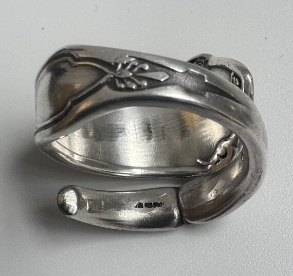 Antique spoon ring, squirrel cherub PEARL Pattern… - image 7