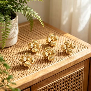 Brass Clover Drawer Pull Handles, Minimalist Modern Cabinet Knobs, Wardrobe Cupboard Hardware, Elegant Furniture Accessory, Chic Home Decor