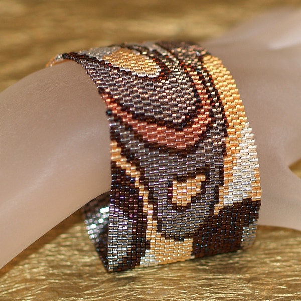Modern Metals II / Peyote Cuff Bracelet / Metallic Beads / Abstract Pattern / Beadwoven Bracelet / Steel Beads / Silver and Gold