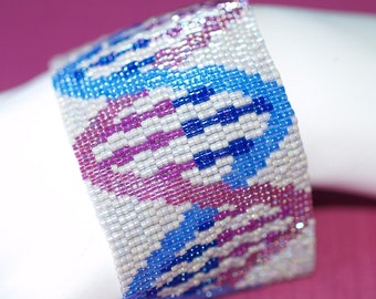 DNA in Violet and Blue / Cuff Bracelet Peyote Beadwoven / Wide Cuff Bracelet / Genetics Biology Gift / Beaded Jewelry / DNA Jewelry