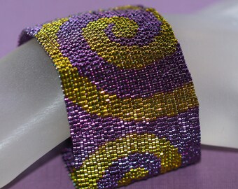 Swirls of Deep Purple and Bronze / Peyote Cuff Bracelet Beadwoven / Dazzling Wide Cuff Bracelet / Beadwoven Loop and Toggle / Spiral Jewelry