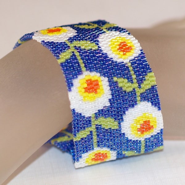 Daisy Chain / Beadwoven Peyote Cuff Bracelet / Beaded Flower Jewelry / Royal Blue, Sunny Yellow, Snow White, Lime Green / Mothers Day Gift