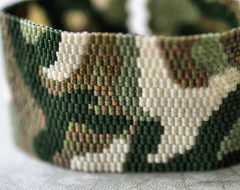 Camo Cuff / Peyote Bracelet Beadwoven Cuff Olive Green Military Hunter Jade Camouflage Army Chic Abstract Design Unisex Jewelry Gift