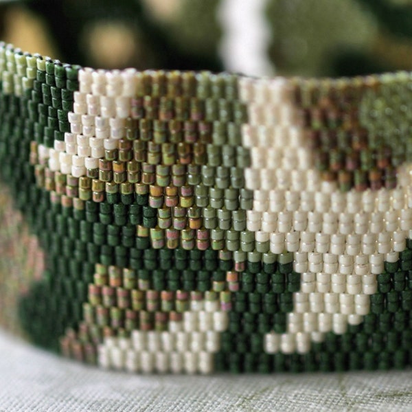 Camo Cuff / Peyote Bracelet Beadwoven Cuff Olive Green Military Hunter Jade Camouflage Army Chic Abstract Design Unisex Jewelry Gift