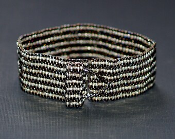 Pinstripes / Beadwoven Peyote Cuff Bracelet / Stainless Steel & Silver Metallic Beads / Narrow Stripes / Unisex Jewelry / Beaded Bracelet