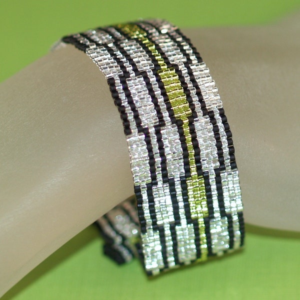 Staccato / Peyote Bracelet Beadwoven Cuff / Metallic Lime Green and Silver with Matte Black Beads / Geometric Beading / Beaded Bracelet Cuff