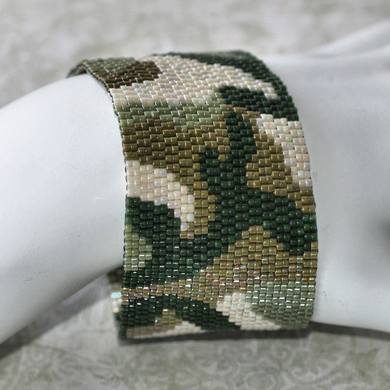Camo Cuff / Peyote Bracelet Beadwoven Cuff Olive Green Military Hunter