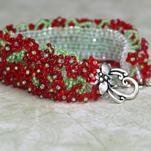 Crimson Flowers / Caterpillar Beadwoven Bracelet / Lime Green Fringes and Red Flower Beads / OOAK / Silver Toned Clasp / Beaded Jewelry zdjęcie 1