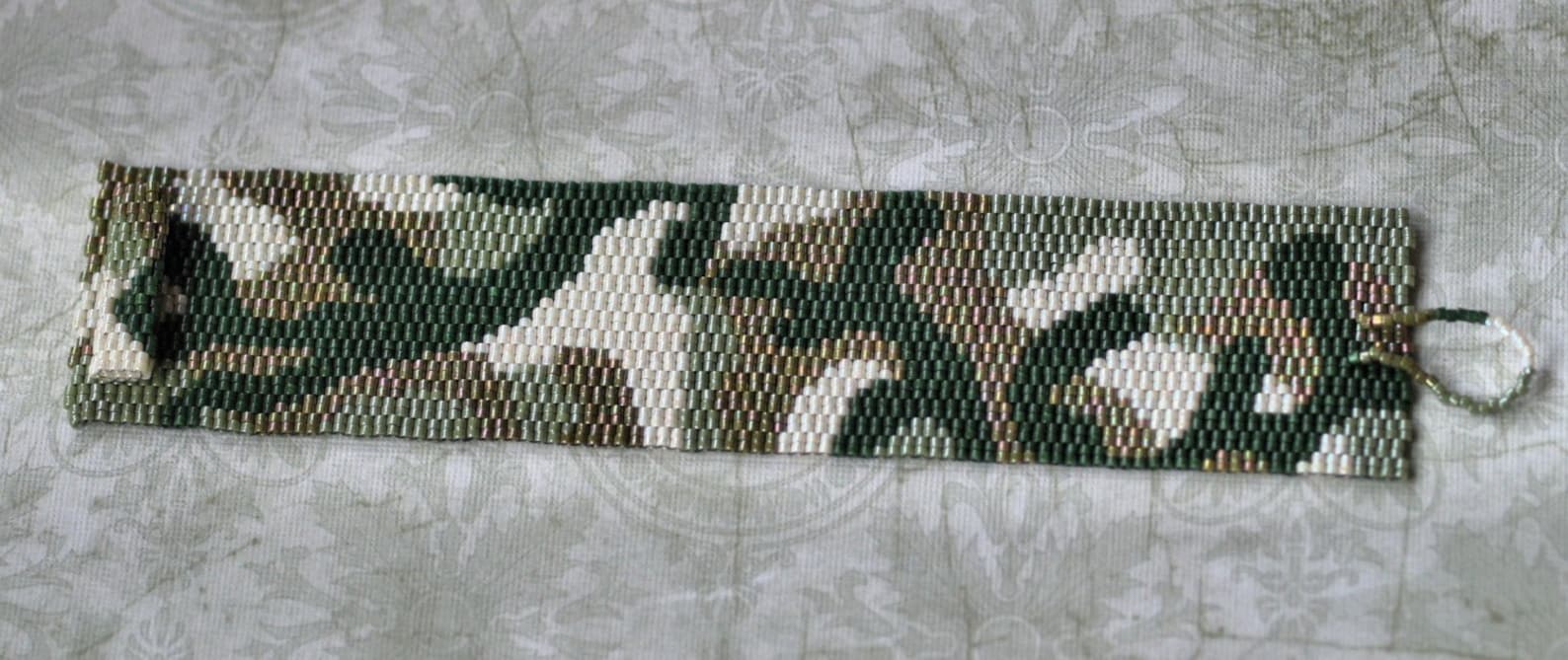 Camo Cuff / Peyote Bracelet Beadwoven Cuff Olive Green Military Hunter