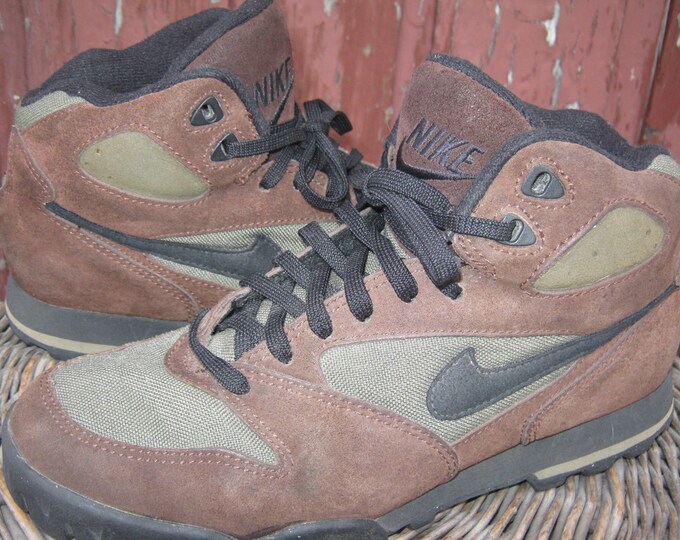 nike hiking boots 1990
