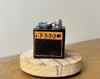 Bruciatore di incenso a forma di amplificatore per chitarra con texture, porta incenso a cono punk, posacenere in miniatura fatto a mano per birra, regalo unico per musicisti