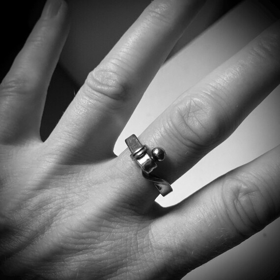 silver ball and loop ring - image 5