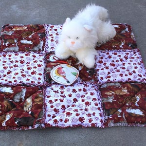 Quilts for Cats, Colorado Catnip Beds, Maroon Cat Blanket, Cat Bedding, Stroller Mat for Cats, Fabric Cat Bedding, Adoption Gift for Kittens