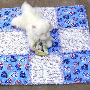 quilts for cats, patriotic pet bed, pet stroller pad, pet lover gifts, washable pet mat, handmade pet blanket, cat bed, organic catnip toys