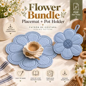 Puede incluir: Un patrón de costura para un mantel individual y un agarrador con forma de flor. La imagen muestra un mantel individual acolchado de color azul claro y un agarrador a juego. El texto incluye Flower Bundle, Placemat + Pot Holder y PDF Pattern.