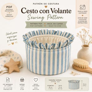 Puede incluir: Un patrón de costura digital para una cesta de tela redonda con un borde superior con volantes, con rayas verticales azules y blancas. El patrón incluye instrucciones para una cesta de 20 cm de diámetro y 15 cm de altura, en formato PDF.