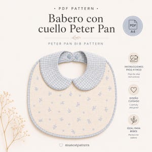 Puede incluir: Un patrón de costura en PDF para un babero con cuello Peter Pan. El babero presenta una tela de color beige claro con un pequeño estampado floral azul, ribeteado con un patrón de cuadros vichy azul claro y blanco y dos botones a presión.