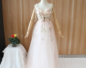 Fairy pink prom dress, floral lace evening dress, spaghetti straps party dress, corset prom gown, sleeveless party gown, a line wedding gown
