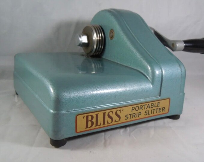 Bliss Modela Strip Slitter W/ 4 Cutter Blades for Hooked Rugs and