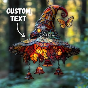 Acchiappasole piatto 2D con cappello da strega - Foglie autunnali e campanellini - Finto vetro colorato in acrilico da appendere alla finestra