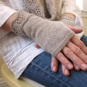 Shallows Fingerless Mitts Knitting Pattern image 4