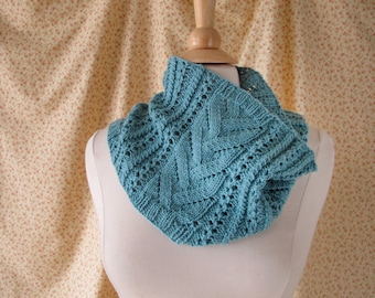 Bluet Cowl Knitting Pattern PDF