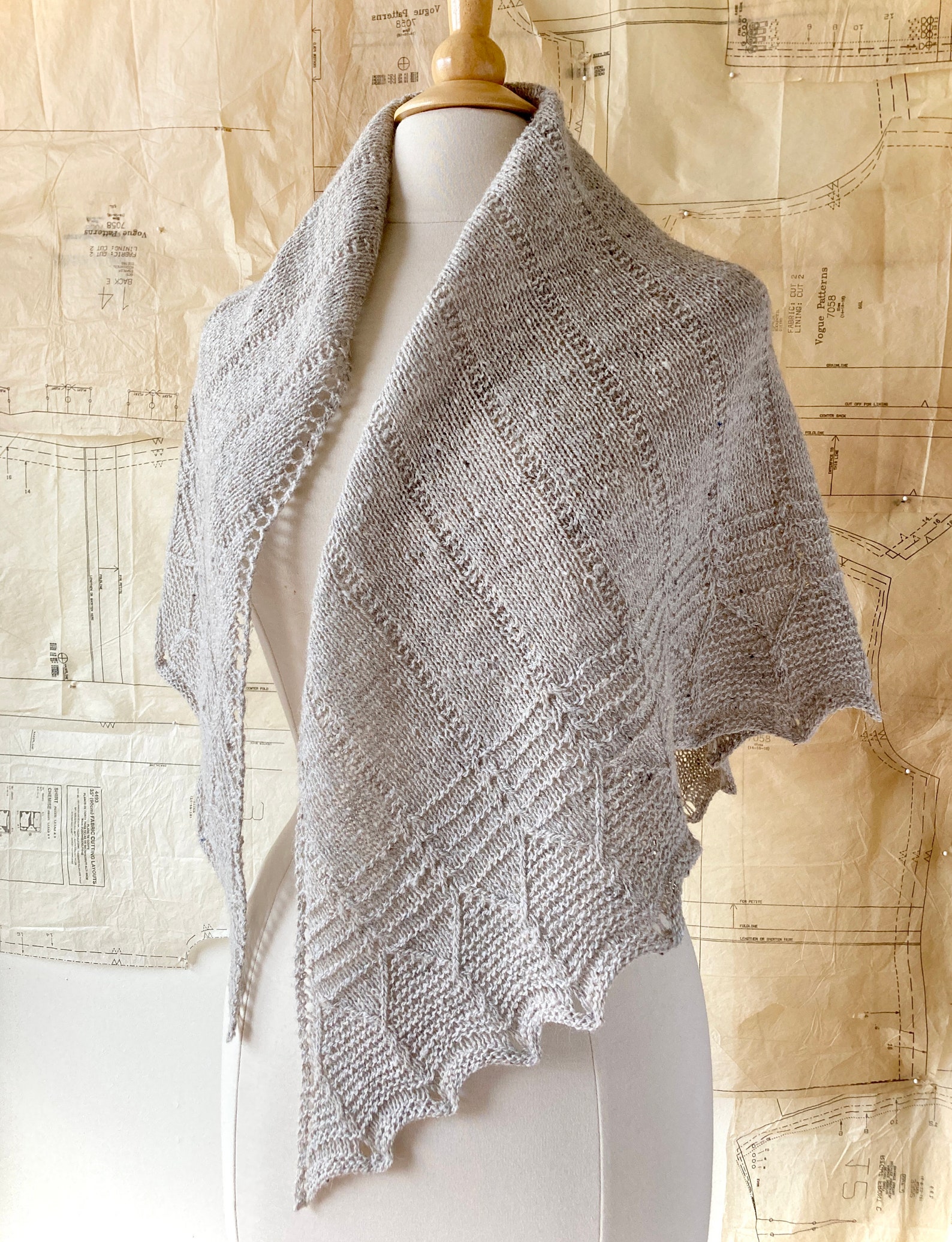 Leucania Shawl Knitting Pattern PDF - Etsy