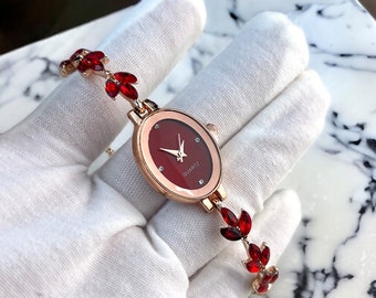 Uhr im Vintage-Stil für Damen – Goldfarbene minimalistische Uhr – Gänseblümchen-Armbanduhr – Geschenk für Sie – Damen-Sommermode 2024
