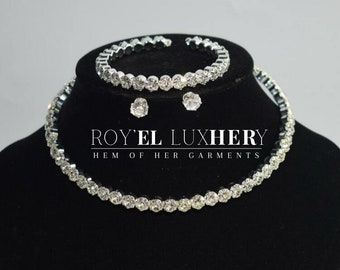 Ensemble de 3 bijoux en argent avec strass : collier, bracelet, boucles d'oreilles et tour de cou en strass