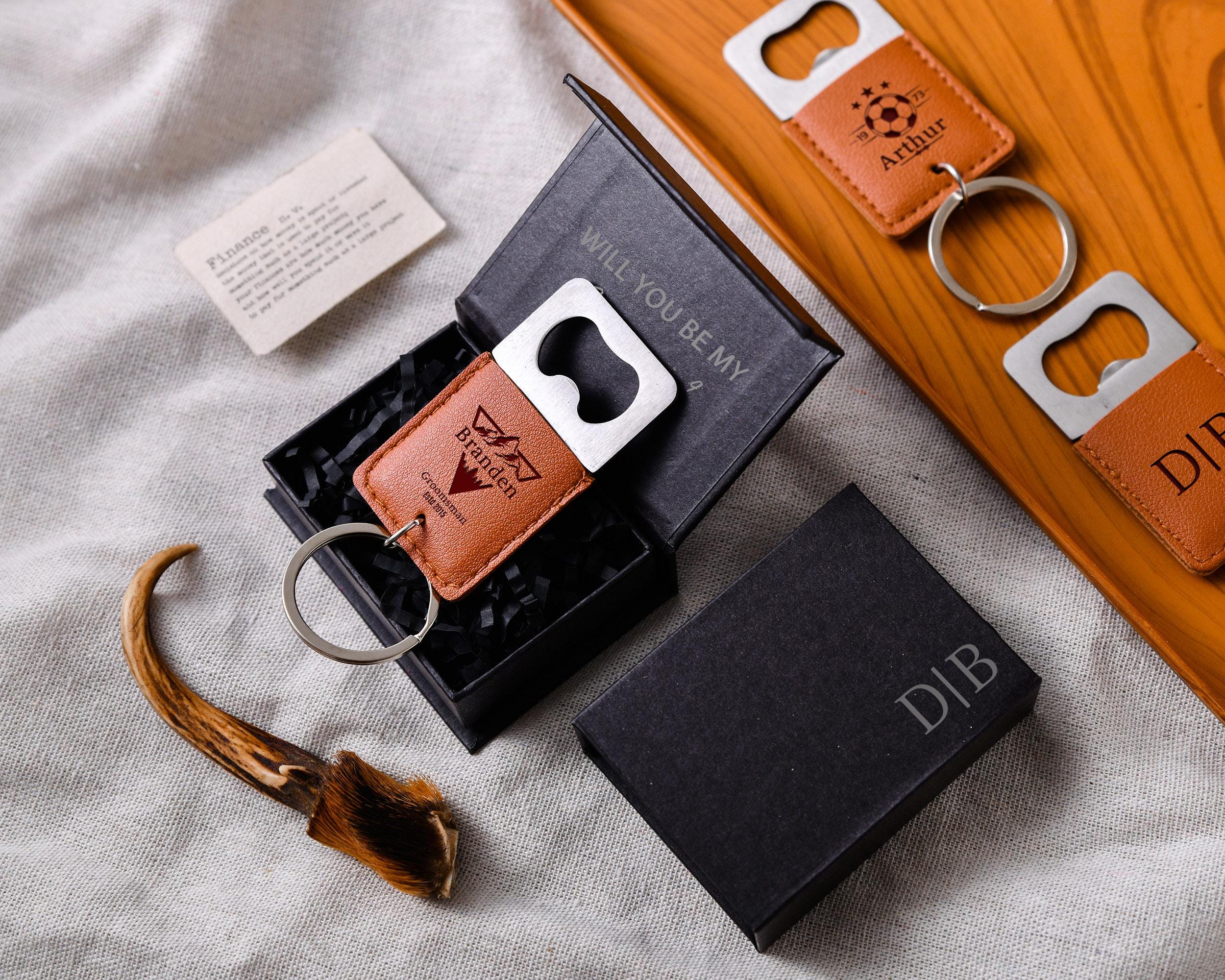 Engraved Groomsmen Beer Bottle Opener, Groomsmen Gifts, Personalized PU Leather Keychain Bottle Opener, Wedding Party Gifts, Men's Gifts