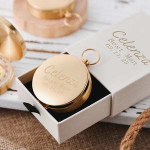 Gepersonaliseerde kompas met gegraveerde naam, cadeauvoorstel voor getuige, kompas voor huwelijkscadeaus voor gasten, kompas voor bruidsjonkers