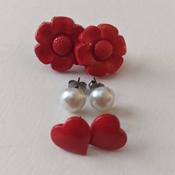 I love Lucy 50s housewife inspired earring trio red floral pearl