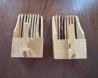 Proyecto de artesanía de mini cuchara de madera para arándanos hecha a mano