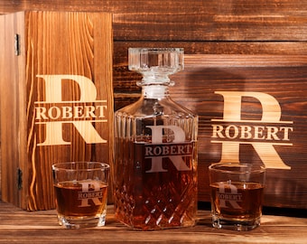 Personalized Whiskey Decanter, Custom Decanter with Wooden Gift Box, Engraved Decanter, Groomsman Gifts, Gifts for Dad, Gifts for Him