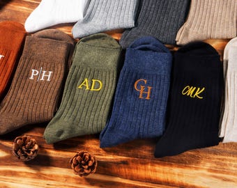 Custom Monogram Letter Groom & Best Man Wedding Socks | Embroidered Initial Groomsmen Gift,Monogrammed Mens Socks,Wedding Socks Personalized