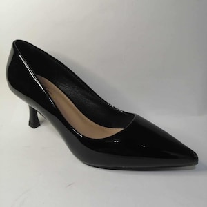 Black patent leather heels!!!!