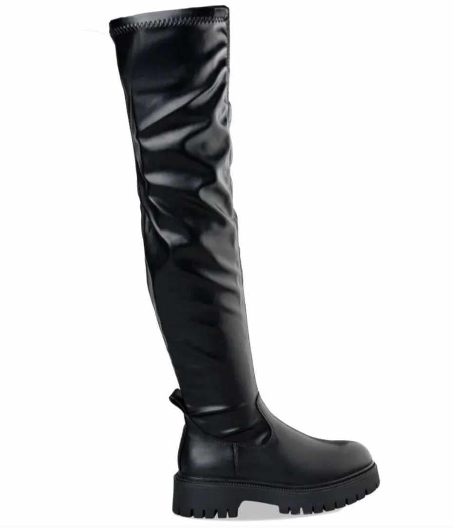 Flat thigh boots