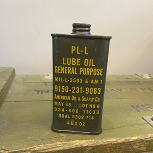 vintage american military oil can 1940&#39;s