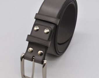 Cinturón ancho Gris de 40 mm en piel de curtición vegetal. Producto artesanal fabricado en Francia.