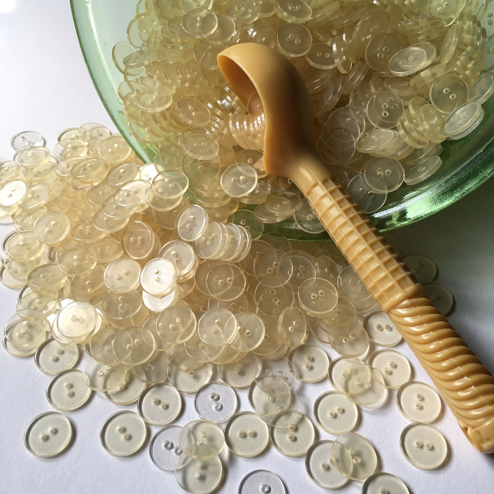 Transparent Vintage Stabilizer Backer Button Mix, Lot of 45 See-through ...