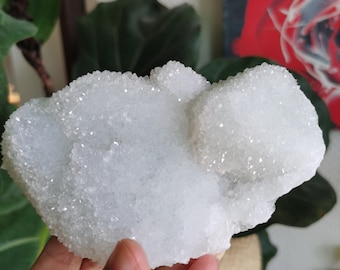 377g 砂糖のようなクォーツを含むグリーン フローライト。 - Etsy 日本